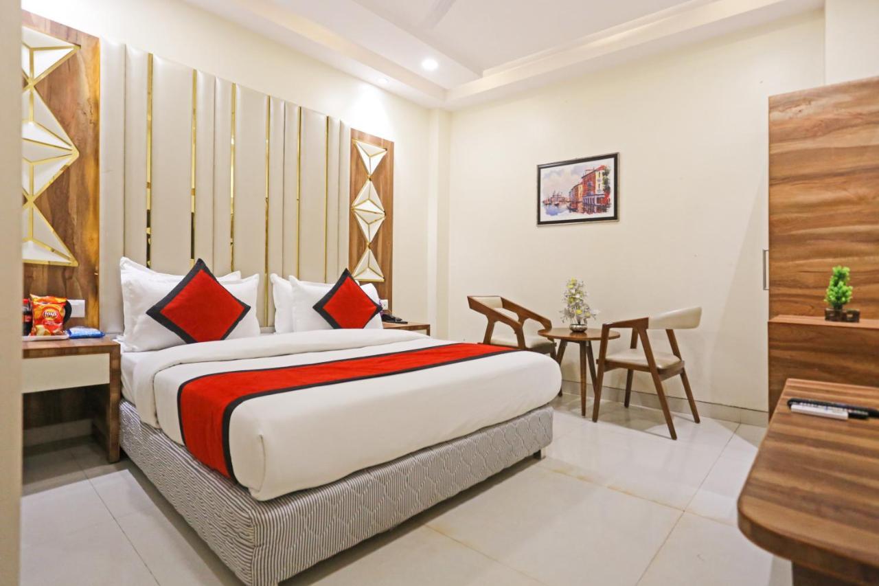 Frank Stay-Newly Built Worth -2Mins Walk From Rk Ashram Metro Satation New Delhi Exterior photo