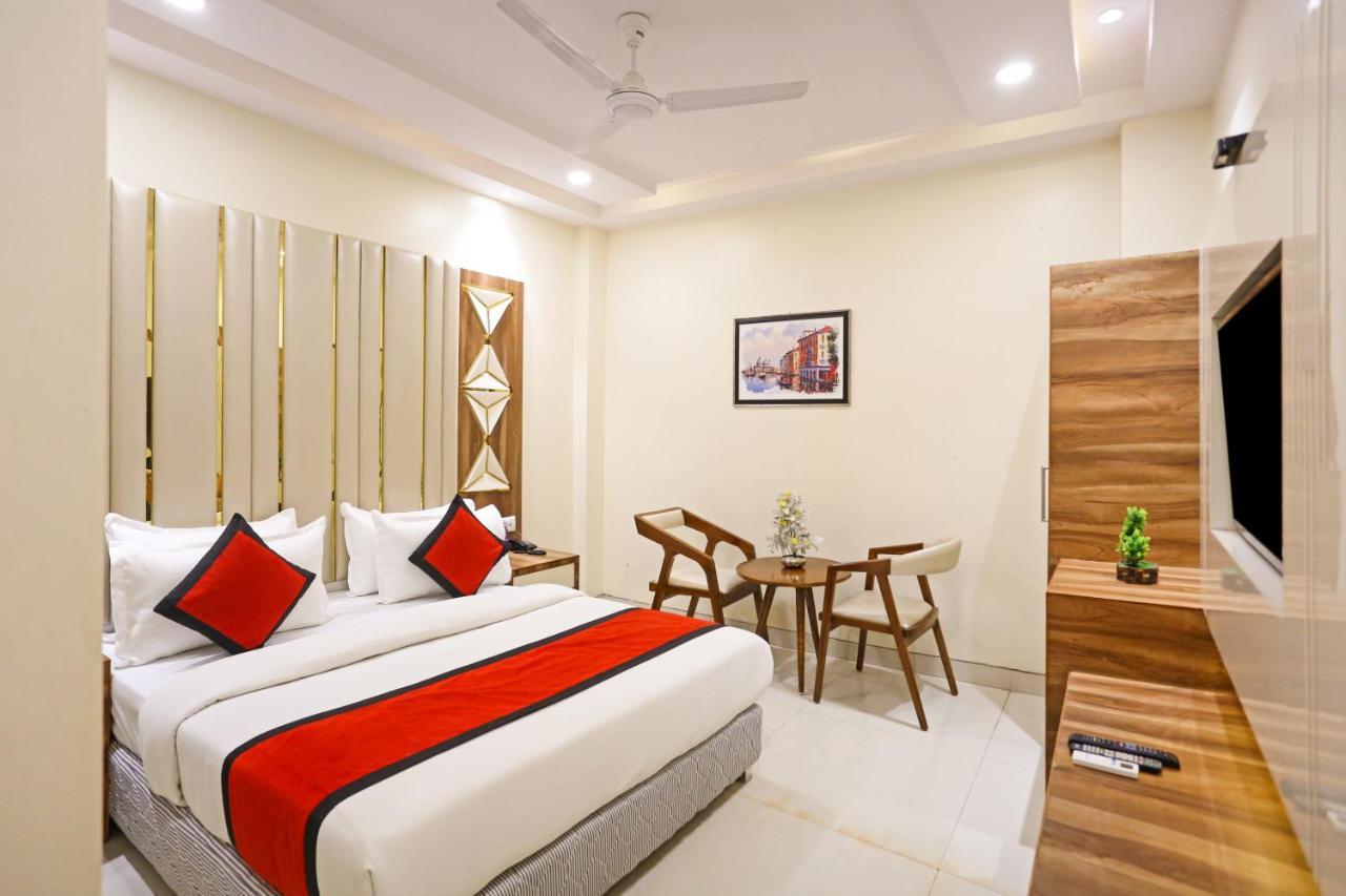 Frank Stay-Newly Built Worth -2Mins Walk From Rk Ashram Metro Satation New Delhi Exterior photo
