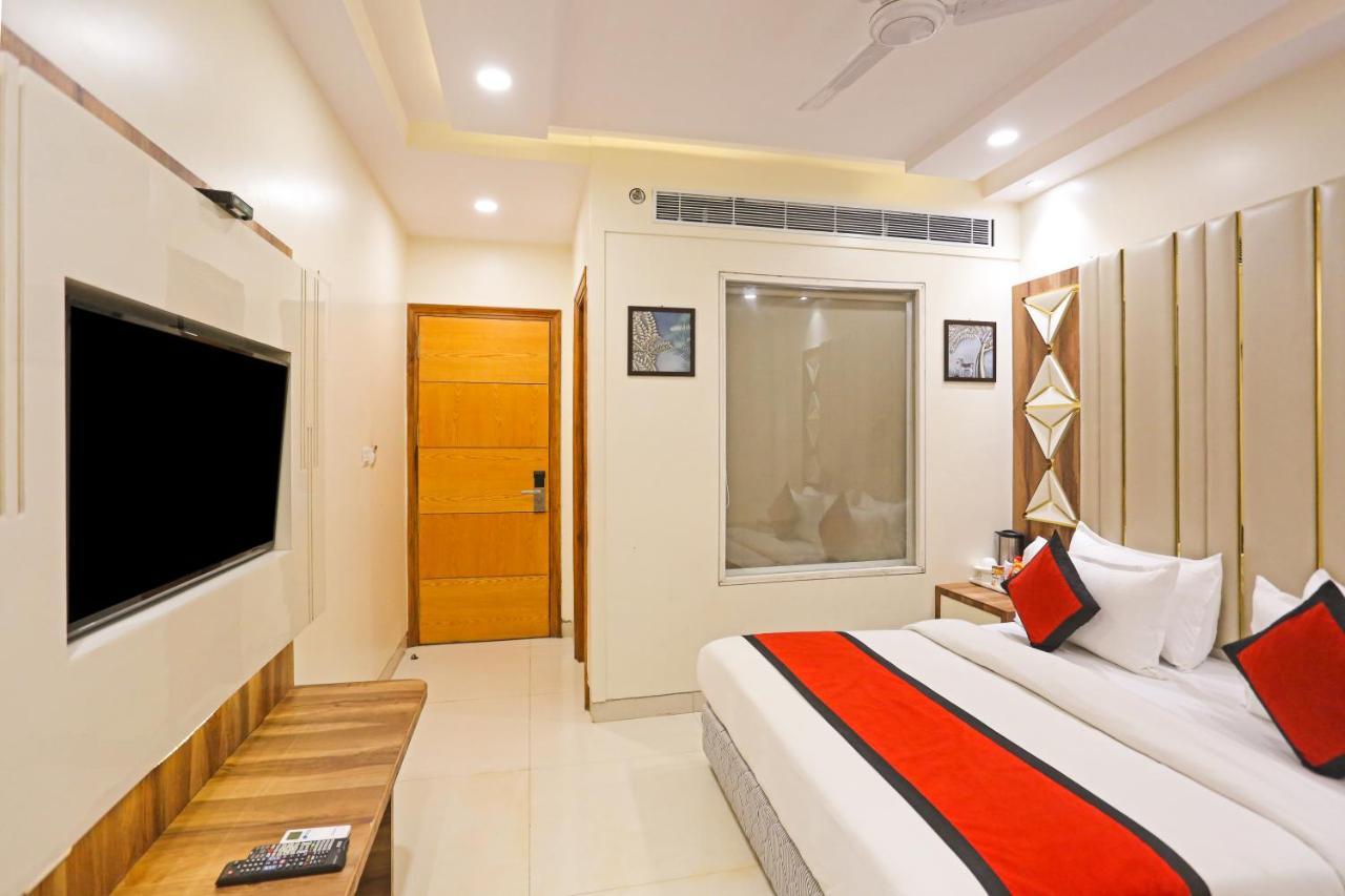 Frank Stay-Newly Built Worth -2Mins Walk From Rk Ashram Metro Satation New Delhi Exterior photo
